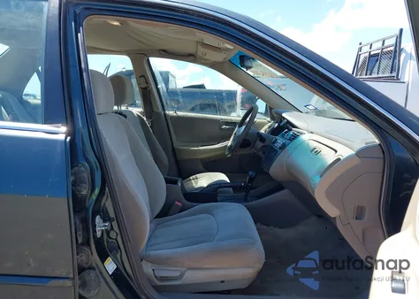 2000 Honda Accord 3.0 Lx z USA, uszkodzony, nr VIN 1HGCG1643YA030755